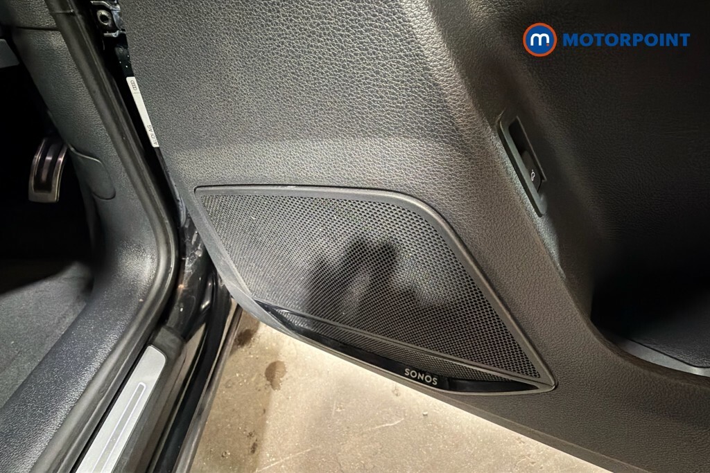 Audi Q3 Black Edition Black #29