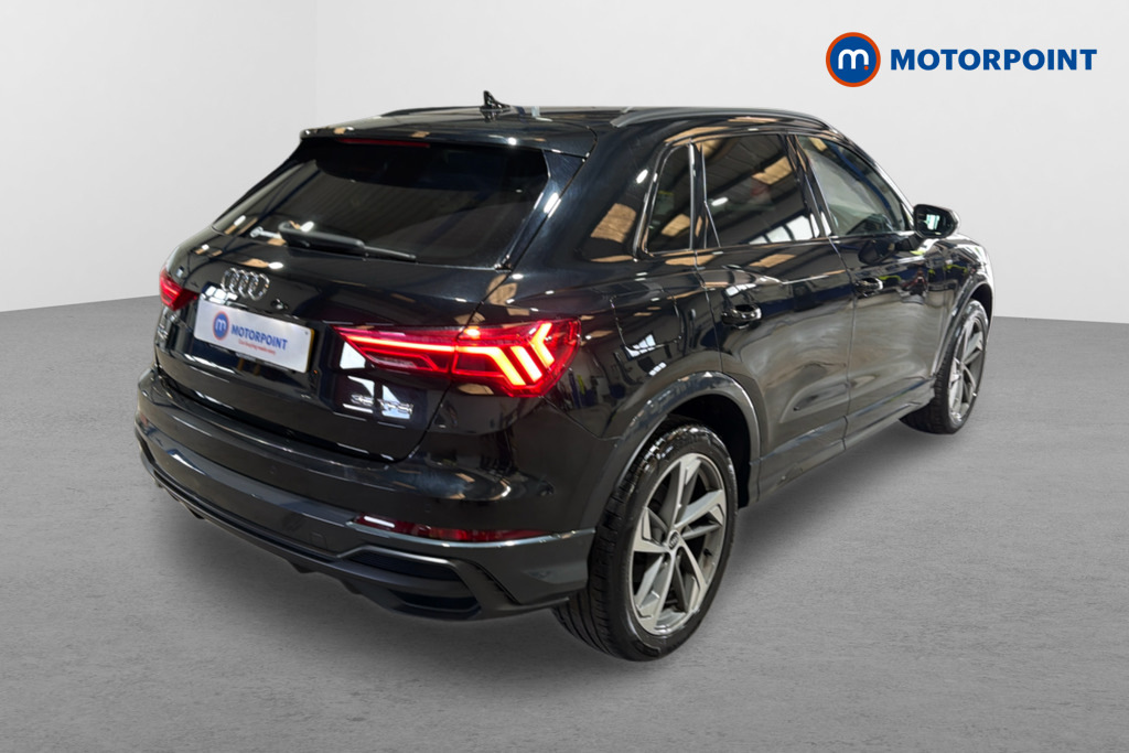 Audi Q3 Black Edition Black #7