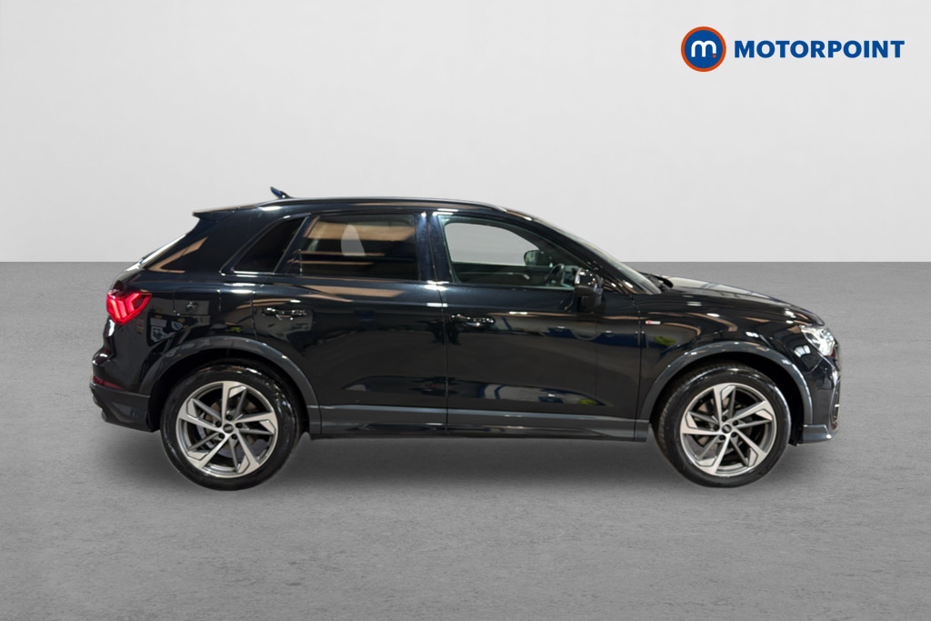 Audi Q3 Black Edition Black #8
