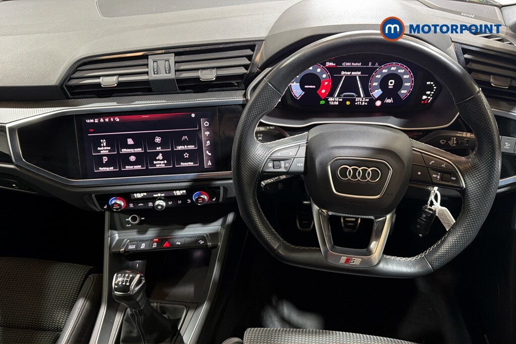 Audi Q3 Black Edition Black #10
