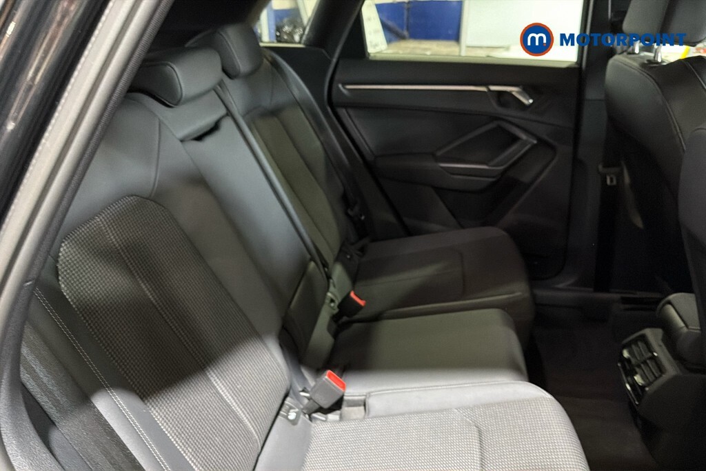 Audi Q3 Black Edition Black #33