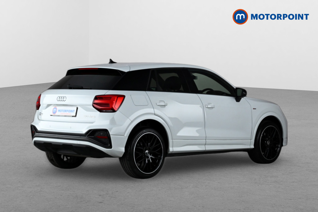 Audi Q2 Suv Black #7