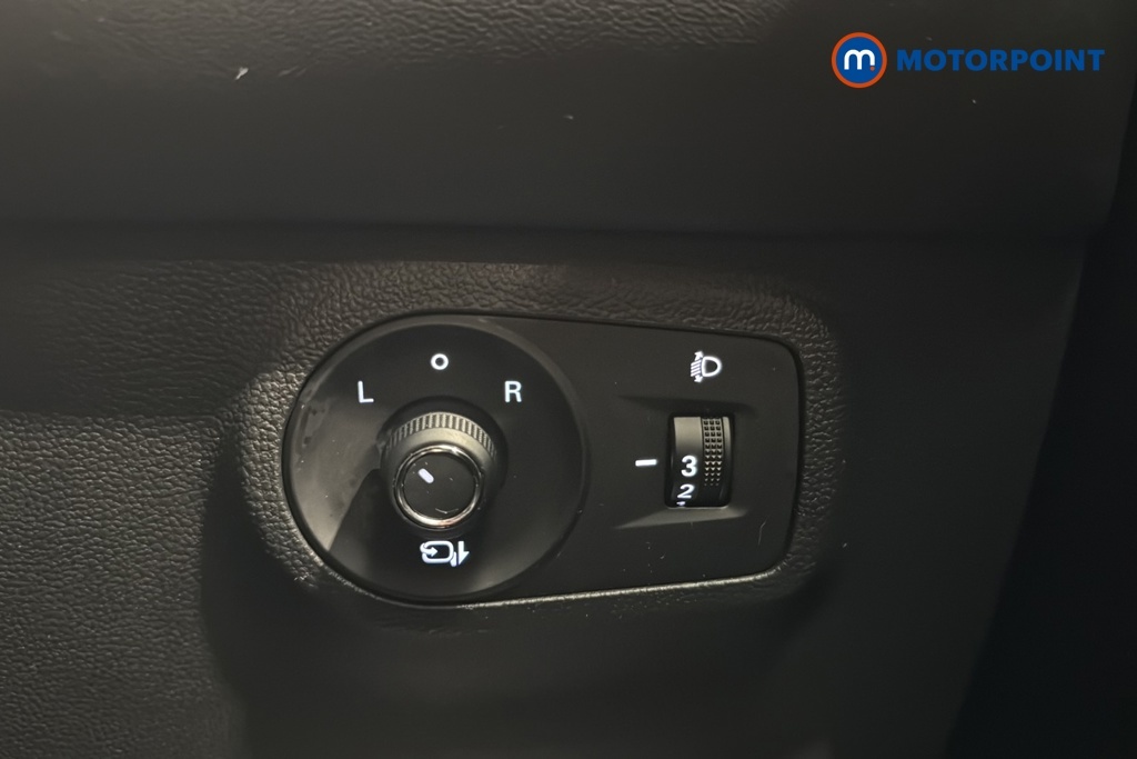 MG ZS Trophy Ev Silver #17