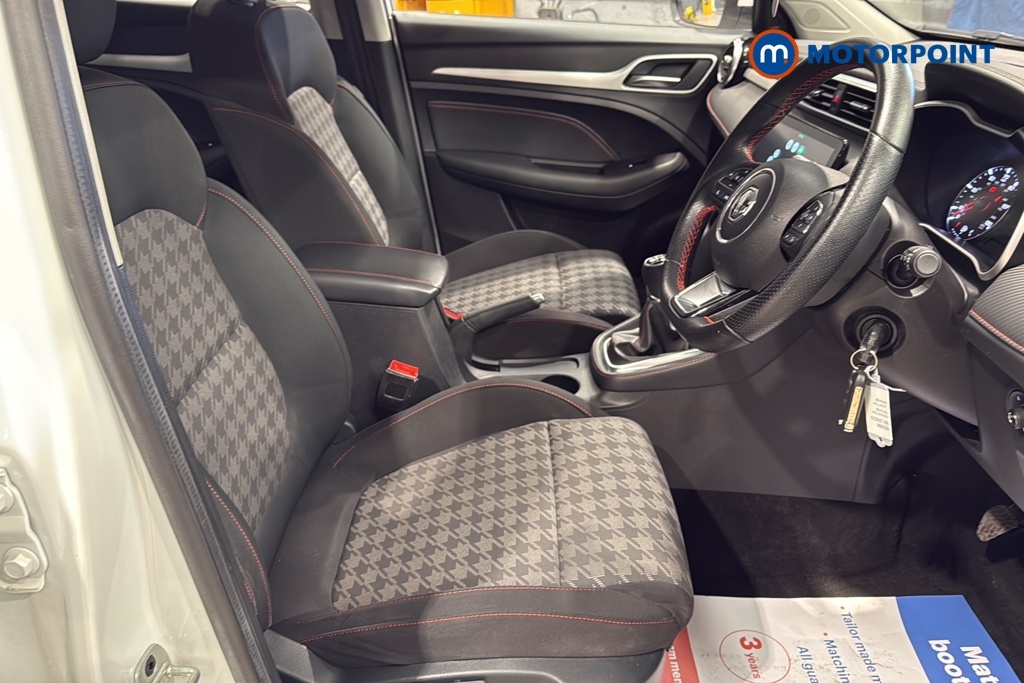 MG ZS Trophy Ev Silver #24
