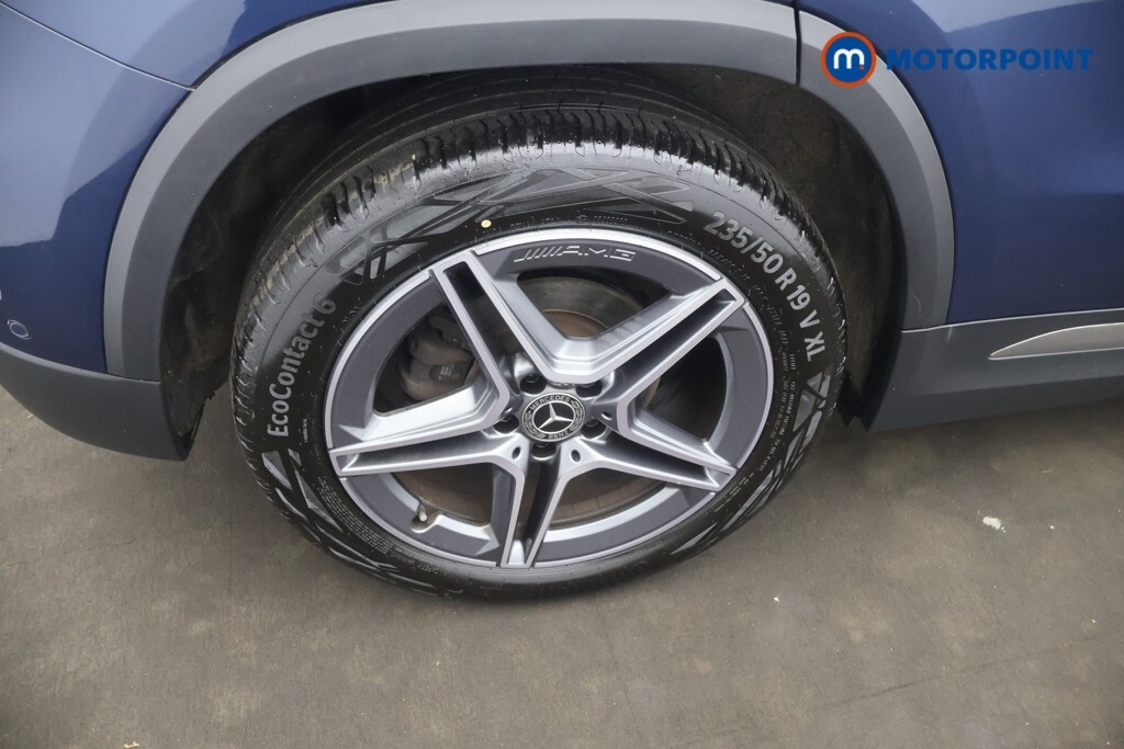 Mercedes-Benz GLA Class Hatchback Grey #11