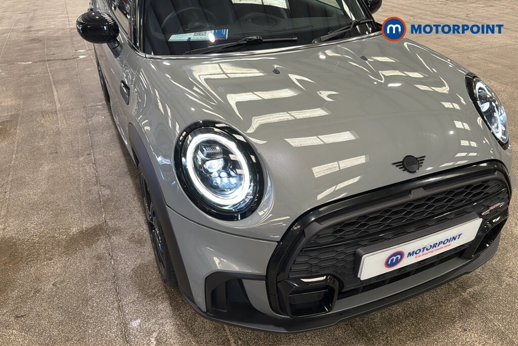 Mini Hatch 1.5 Cooper Sport Red #41