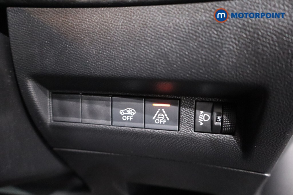 Peugeot 2008 Puretech Ss Active Premium Orange #24