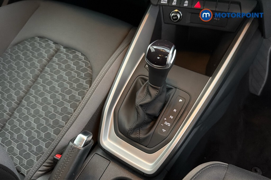 Audi A1 25 Tfsi Technik Blue #19
