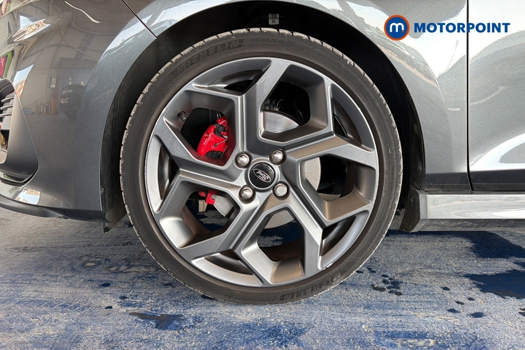 Ford Fiesta Active X White #37