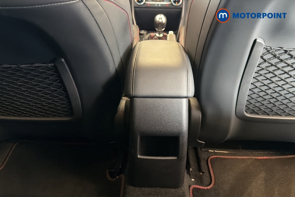 Ford Fiesta Active X White #28