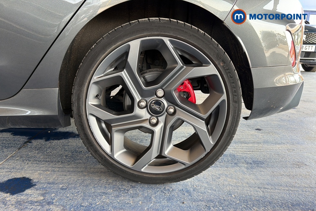Ford Fiesta Active X White #38