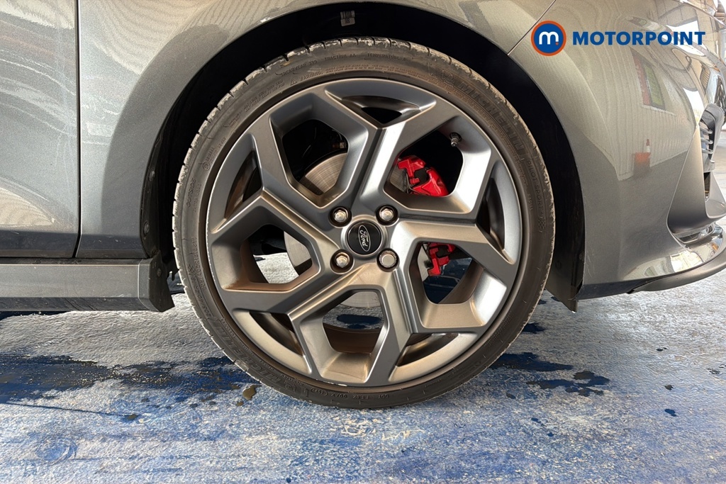 Ford Fiesta Active X White #40