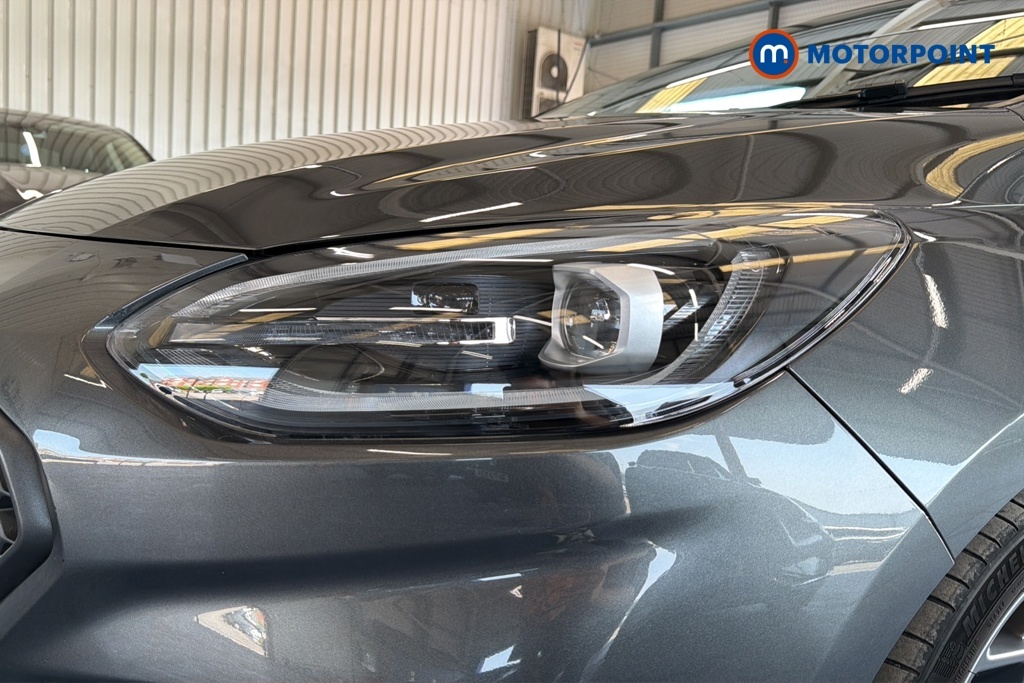 Ford Fiesta Active X White #35