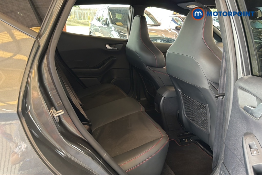 Ford Fiesta Active X White #27
