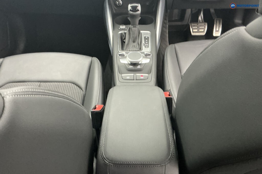 Audi Q2 1L S Line Grey #19