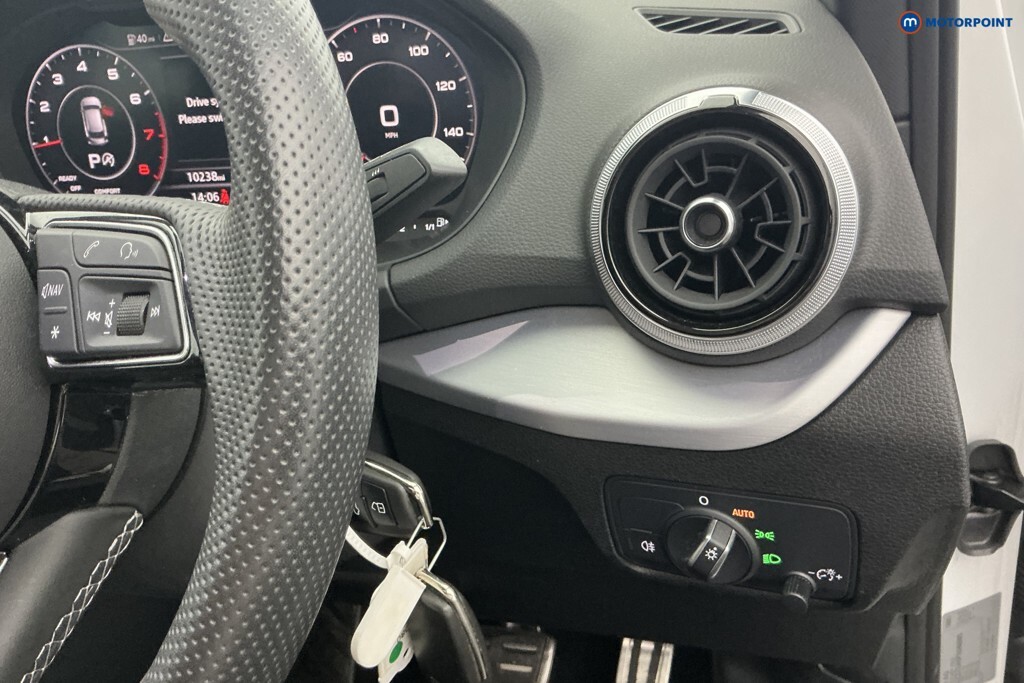 Audi Q2 1L S Line Grey #31