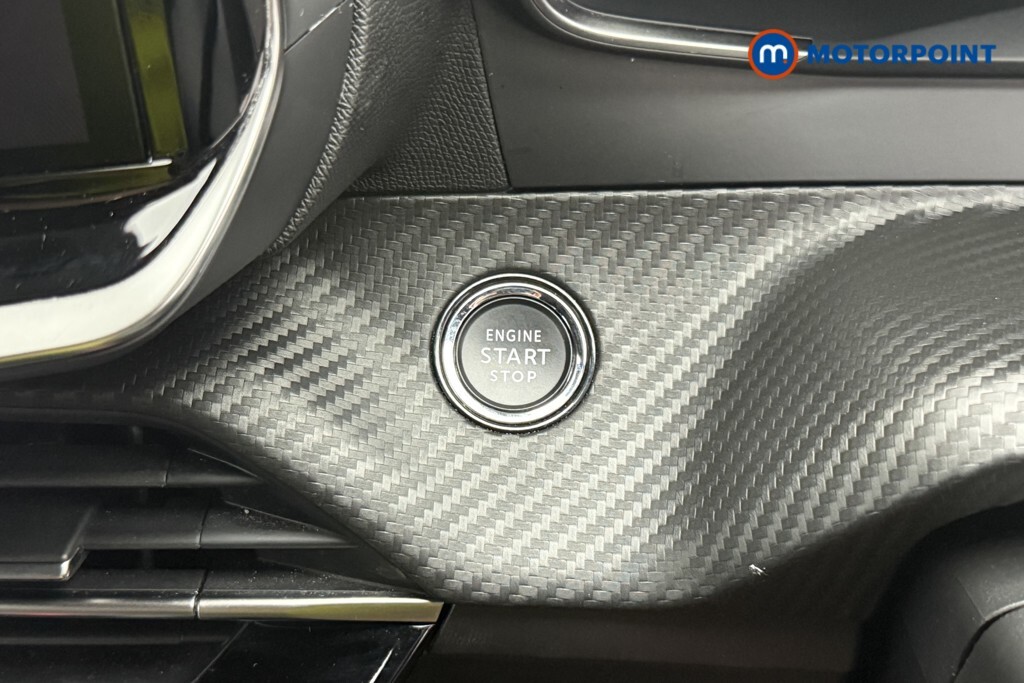 Peugeot 2008 1.2 Puretech Active Black #24