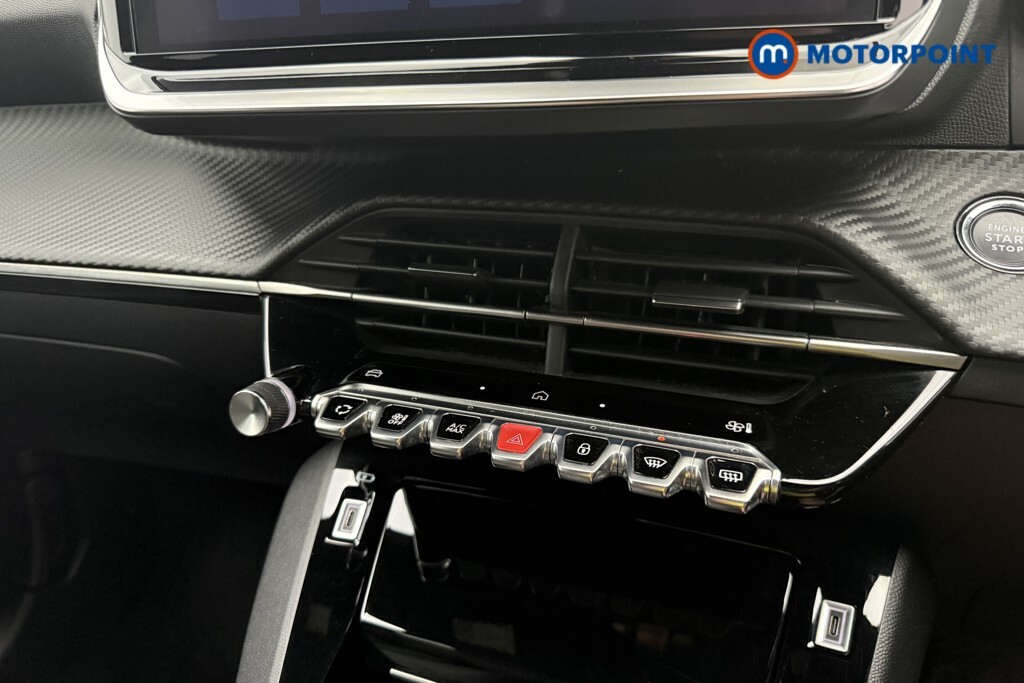 Peugeot 2008 1.2 Puretech Active Black #21