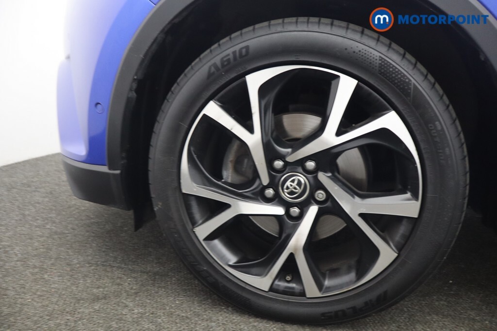 Toyota C-Hr Dynamic Blue #32