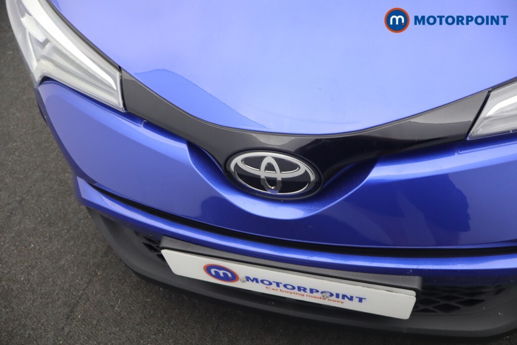Toyota C-Hr Dynamic Blue #29