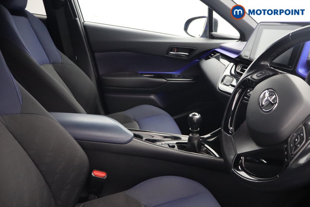 Toyota C-Hr Dynamic Blue #17