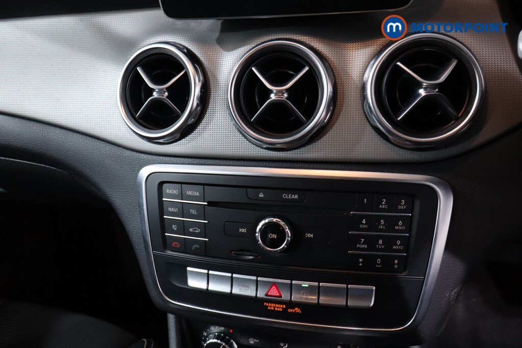 Mercedes-Benz GLA Class 2L Amg Line Grey #24