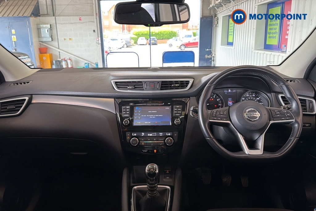 Nissan Qashqai Dig-t Tekna Black #9