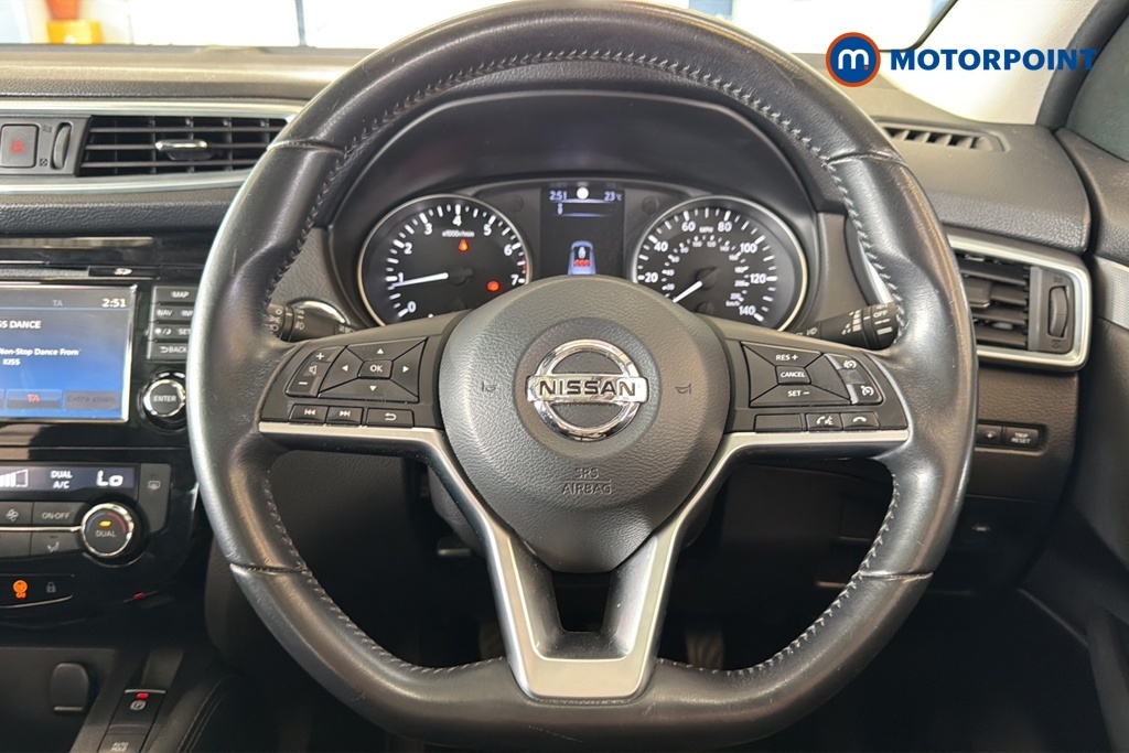 Nissan Qashqai Dig-t Tekna Black #10