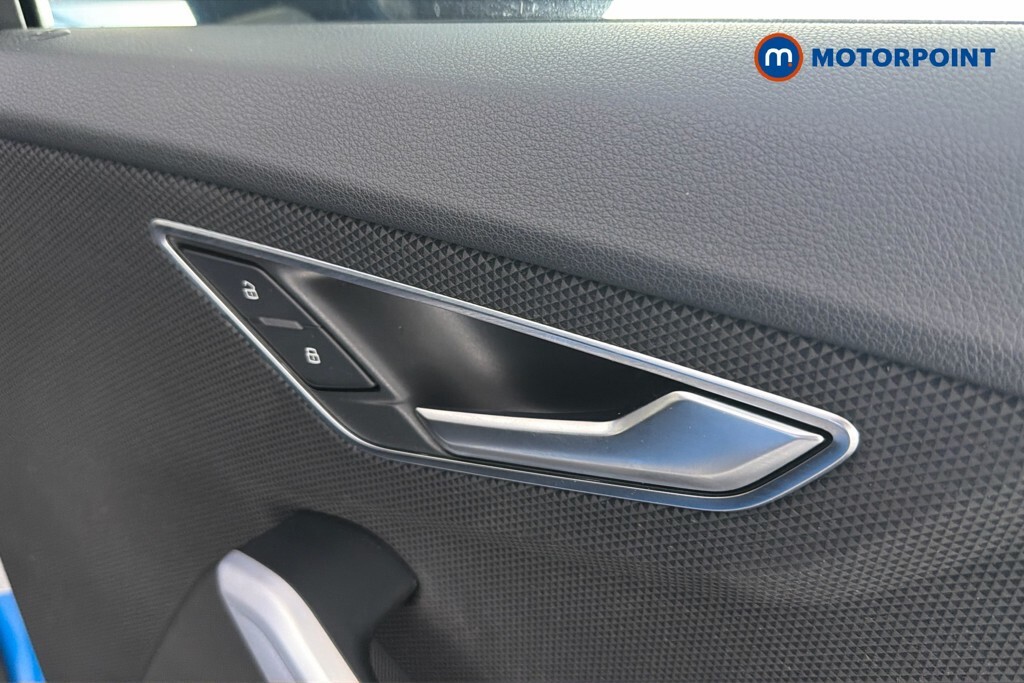 Audi Q2 Q2 Sport 30 Tfsi Black #38