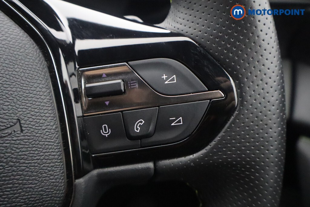 Peugeot 308 Hatchback White #12
