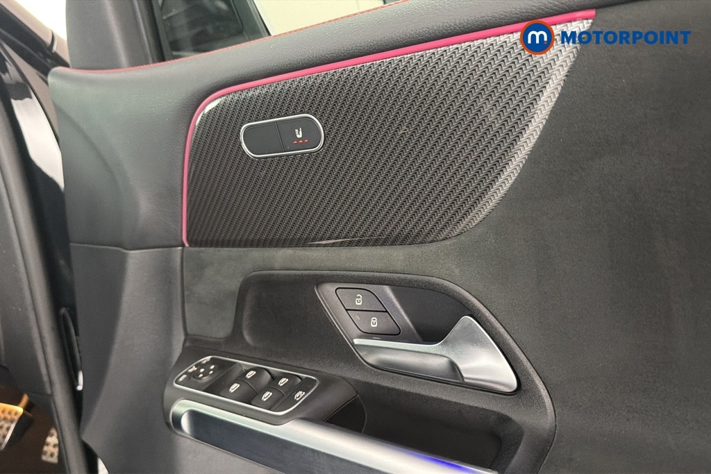 Mercedes-Benz GLB Class Glb 200 Amg Line Blue #18