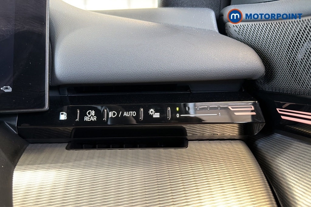 BMW 5 Series 4.8 550I V8 Se White #17