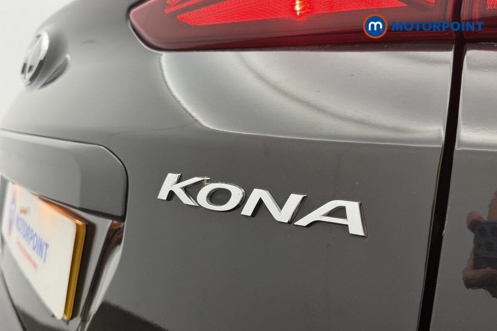 Hyundai Kona Premium Yellow #28