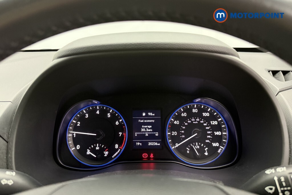 Hyundai Kona Premium Yellow #17
