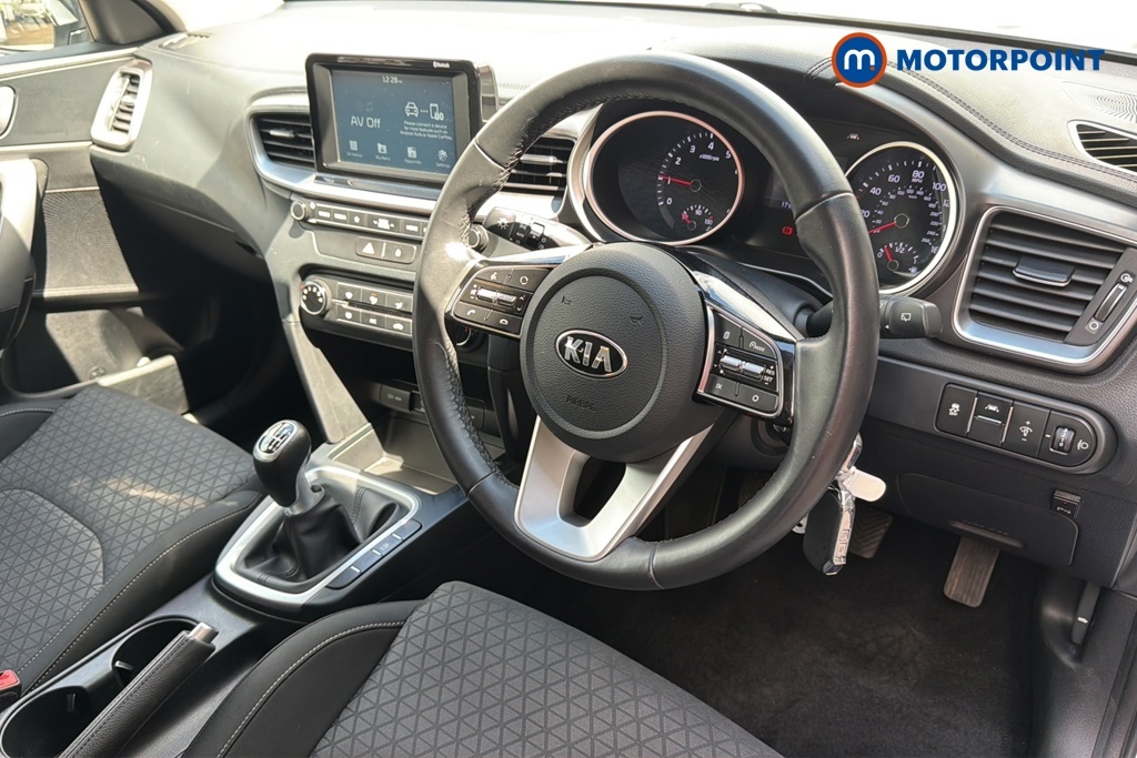 Kia Ceed 1.4 Crdi Ecodynamics 1 Sportswagon Euro 5 Ss Black #9