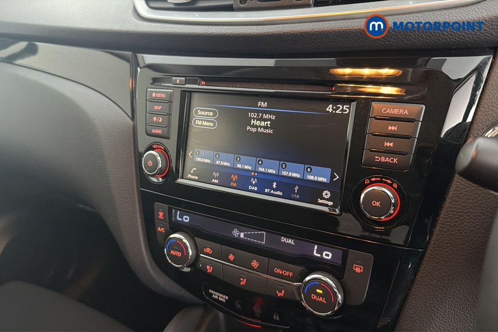 Nissan Qashqai Dig-t Tekna Blue #14