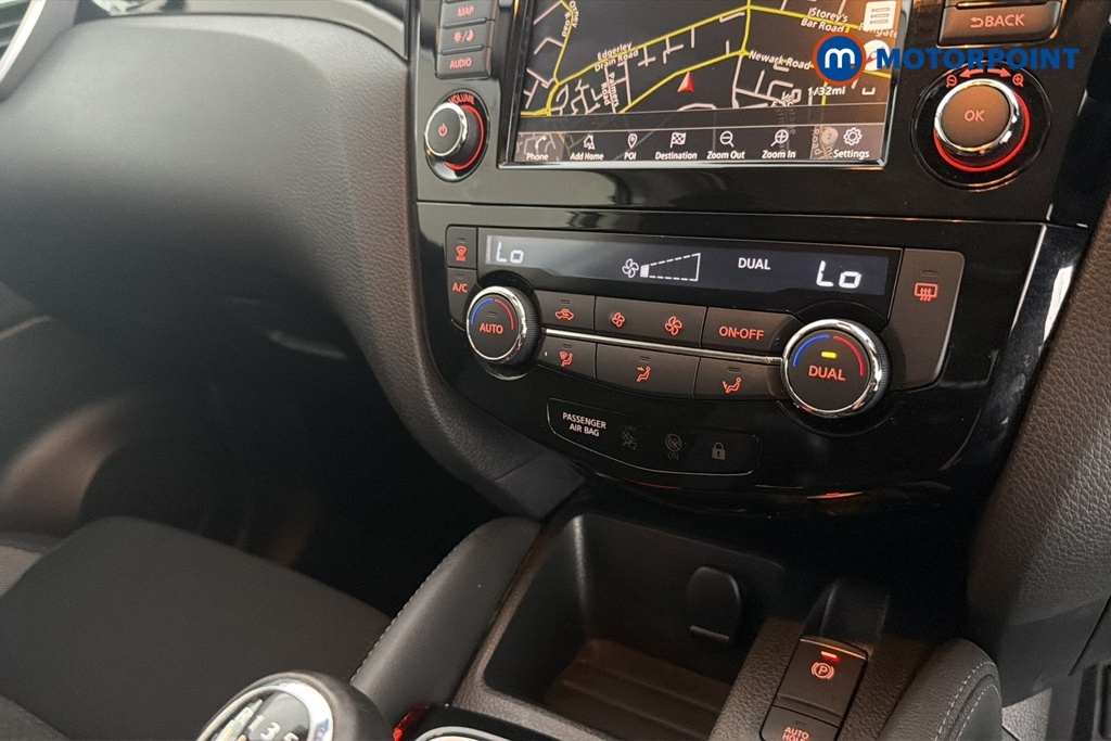 Nissan Qashqai Dig-t Tekna Blue #17