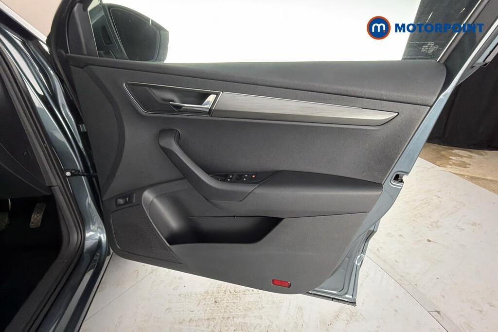 Skoda Karoq 1.5 Tsi 150Ps Se Technology Grey #25