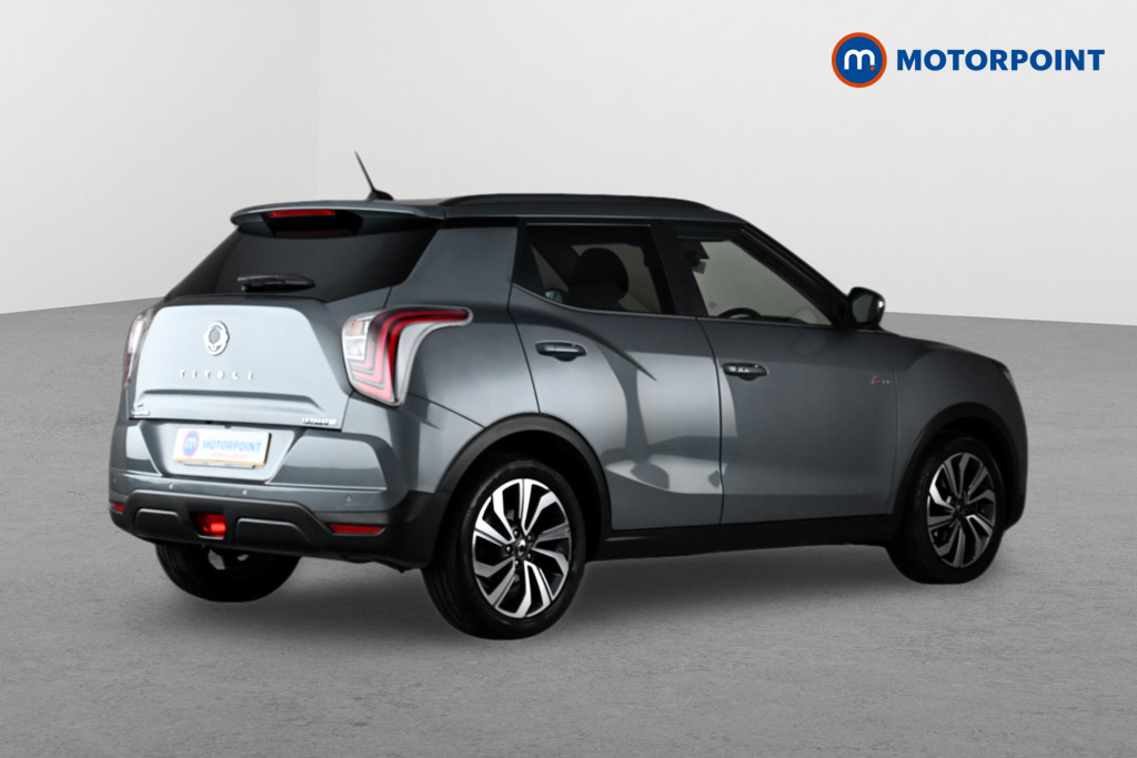 SsangYong Tivoli Ultimate Black #7