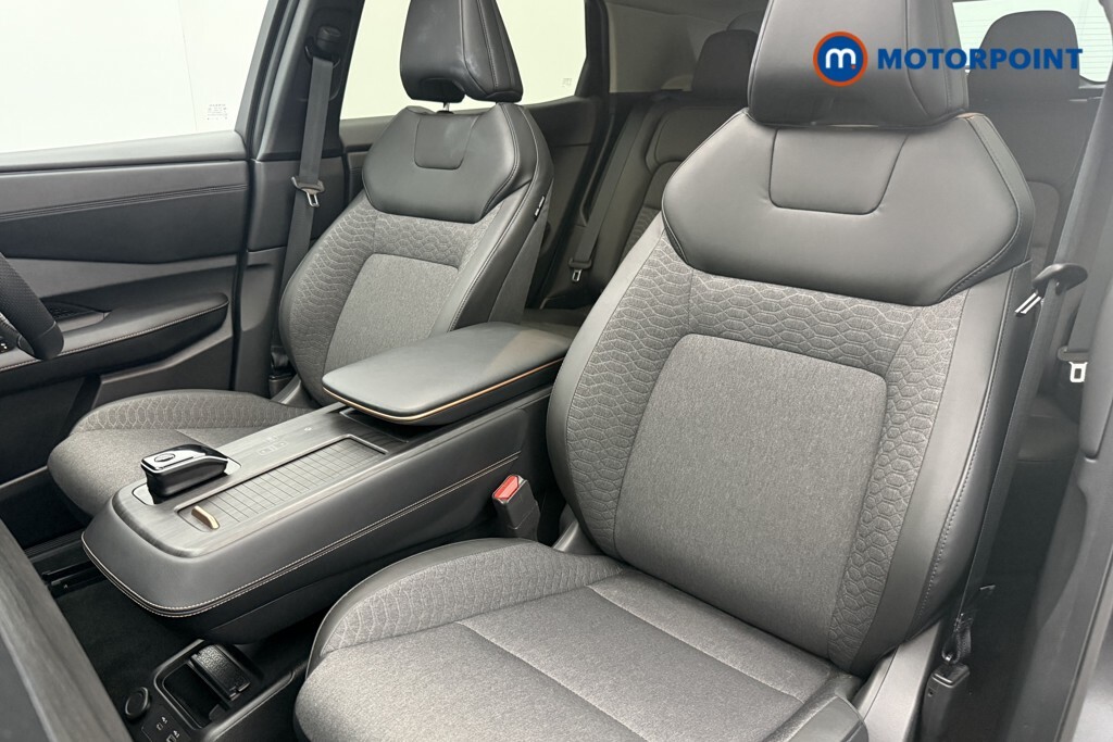 Nissan Ariya Suv DS24HSK Black #11