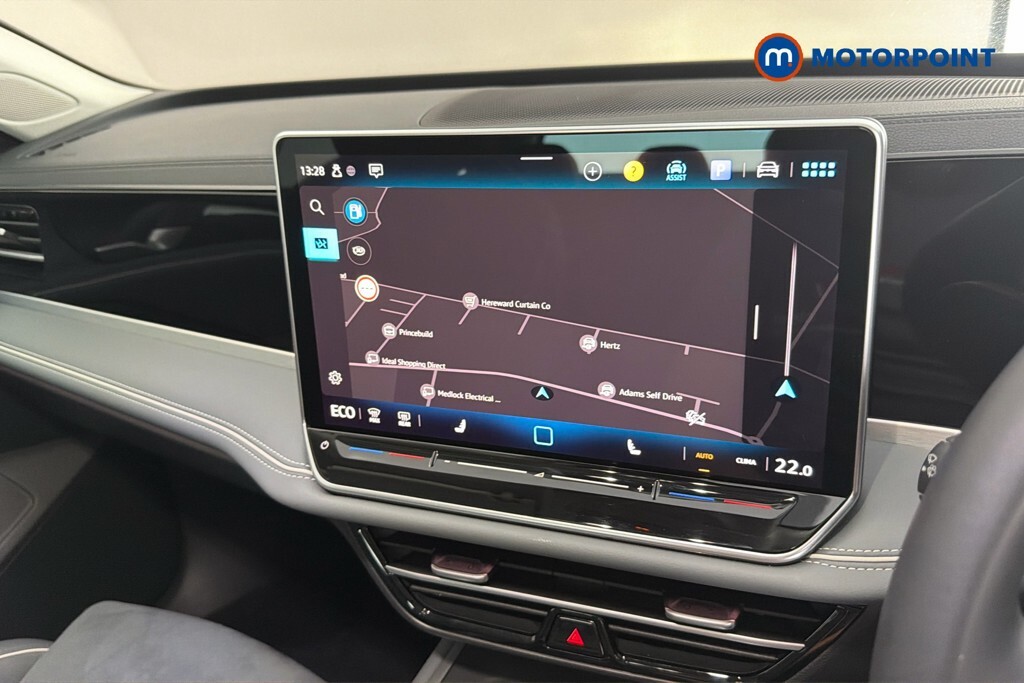 Volkswagen Passat 1.5 Tsi Ehybrid Life Dsg Info Pack, Driver P Black #17