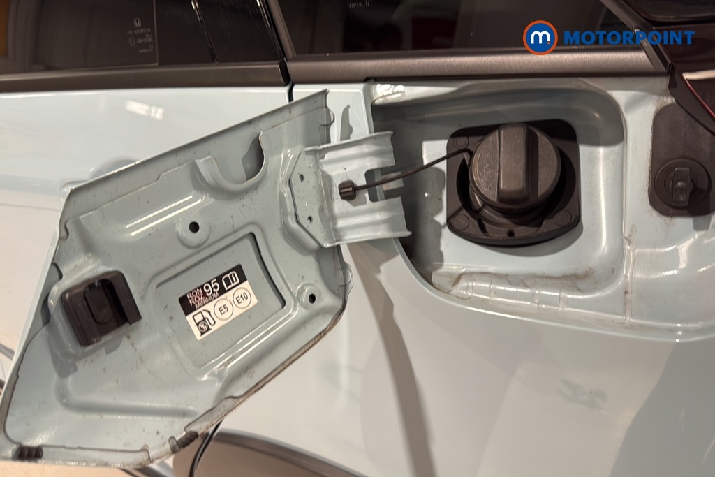 Honda Jazz 1.5 I-mmd Hybrid Sr Ecvt White #36
