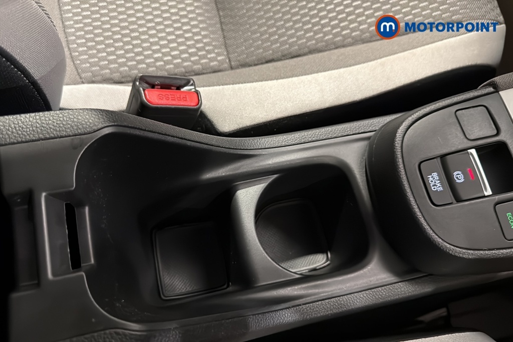 Honda Jazz 1.5 I-mmd Hybrid Sr Ecvt White #22
