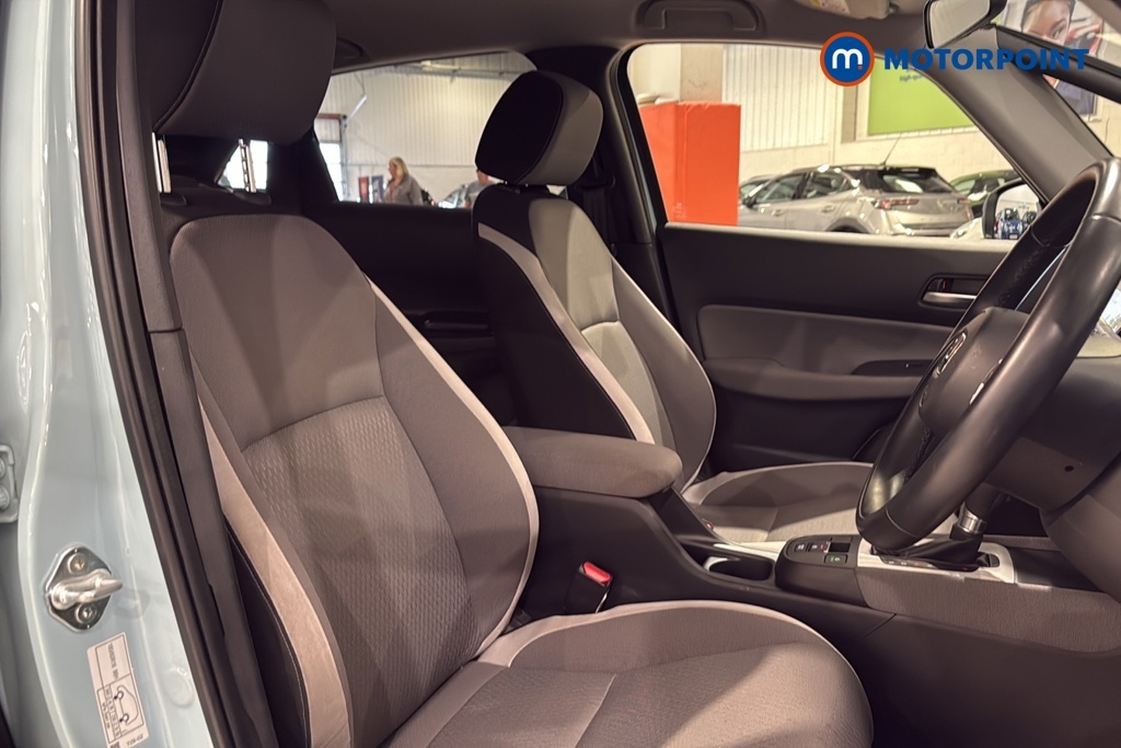 Honda Jazz 1.5 I-mmd Hybrid Sr Ecvt White #26