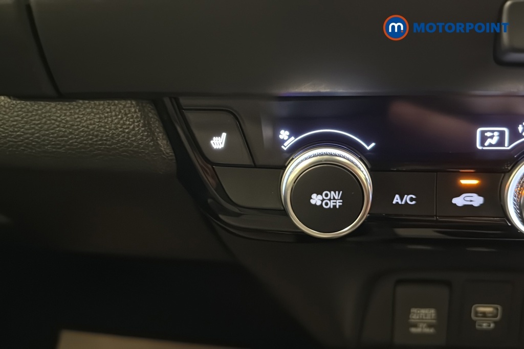 Honda Jazz 1.5 I-mmd Hybrid Sr Ecvt White #20