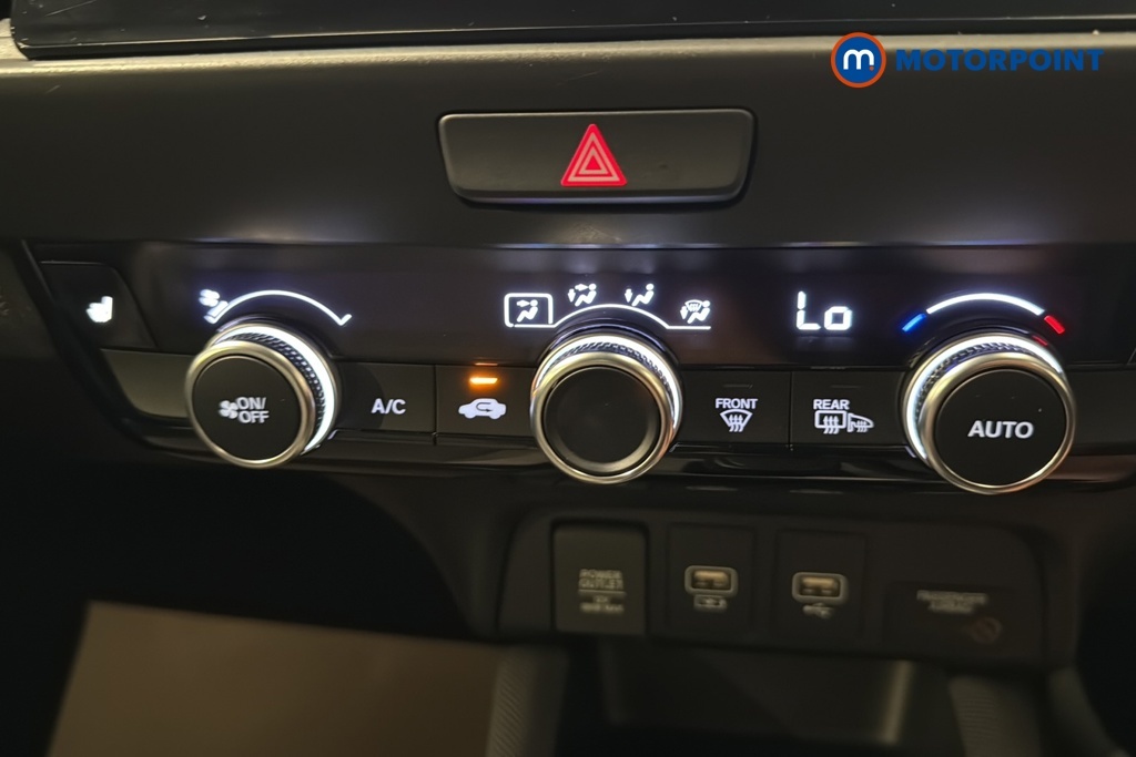 Honda Jazz 1.5 I-mmd Hybrid Sr Ecvt White #19