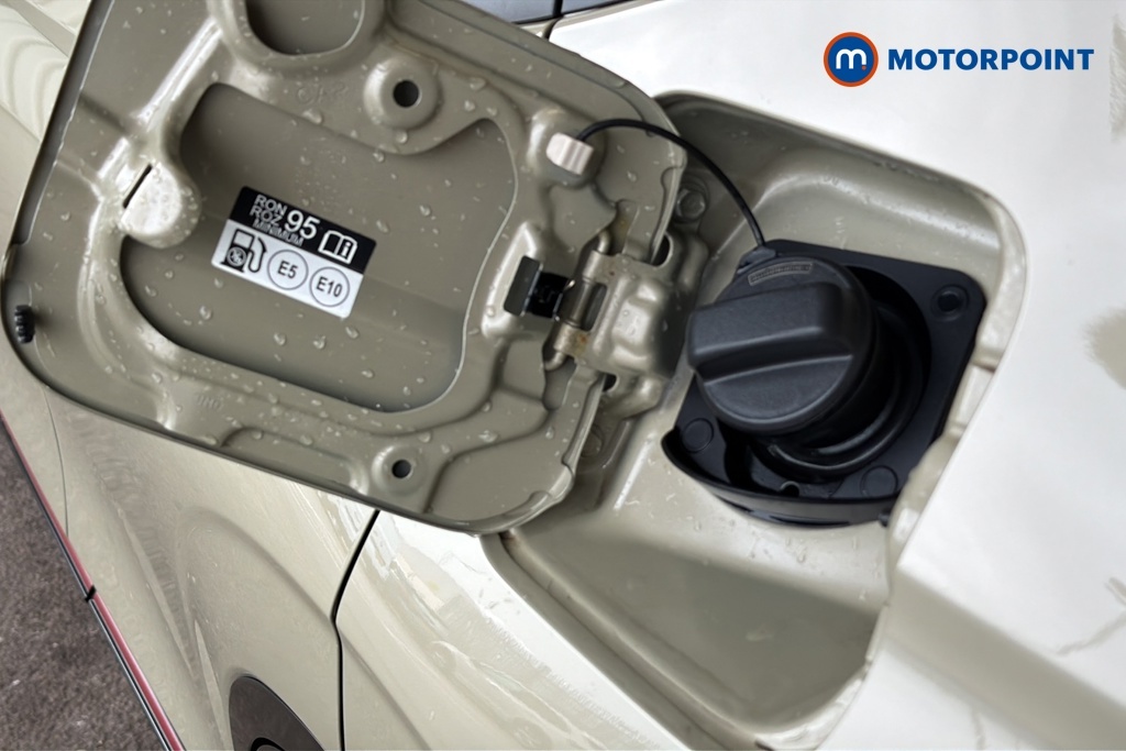 Honda Hr-V 1.5 I-mmd Advance Cvt White #37