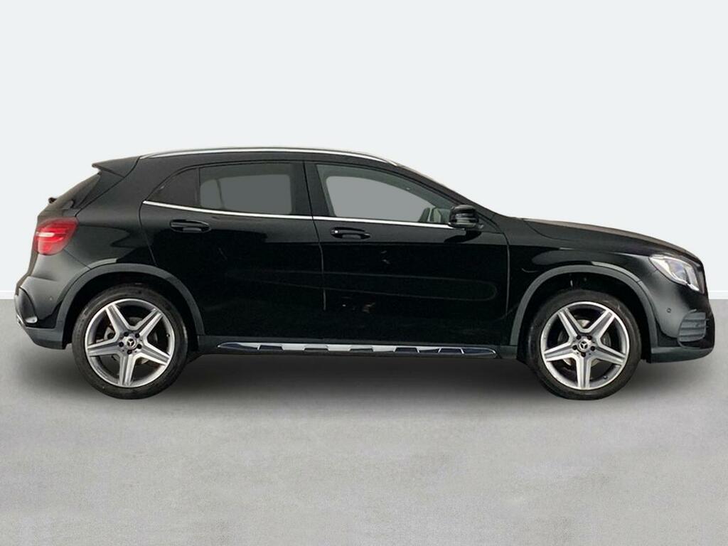 Mercedes-Benz GLA Class Gla 180 Amg Line Edition FX20OWK Black #2