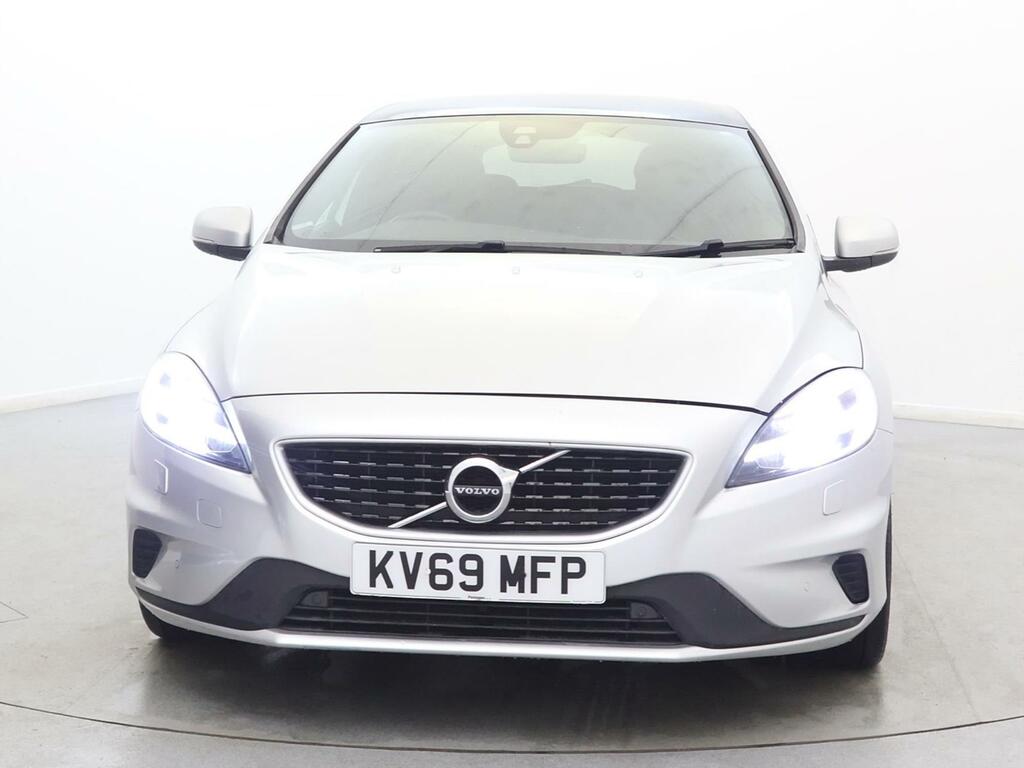 Volvo V40 D3 4 Cyl 152 R Design Edition Silver #2