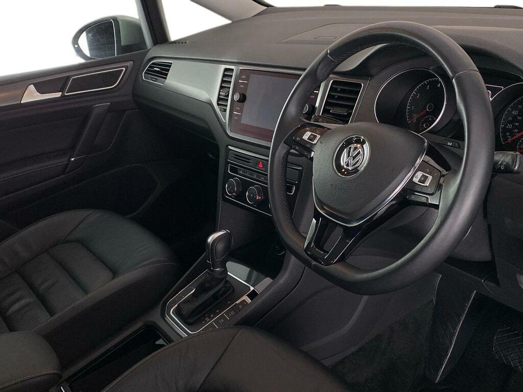 Volkswagen Golf SV 2018 Volkswagen Golf Sv Se Navigation 1.5 Tsi 130 Red #12